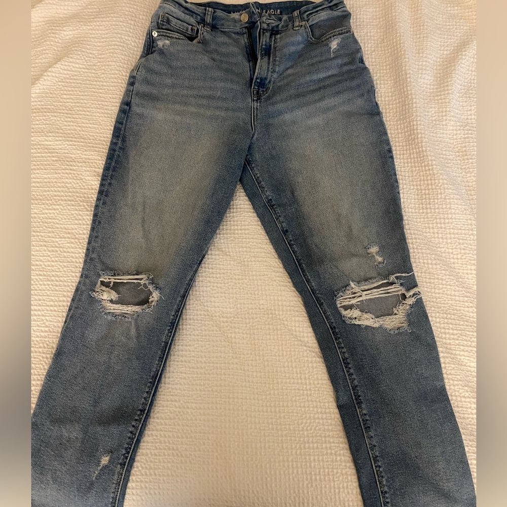 American Eagle Curvy Mom Jeans- Size 8